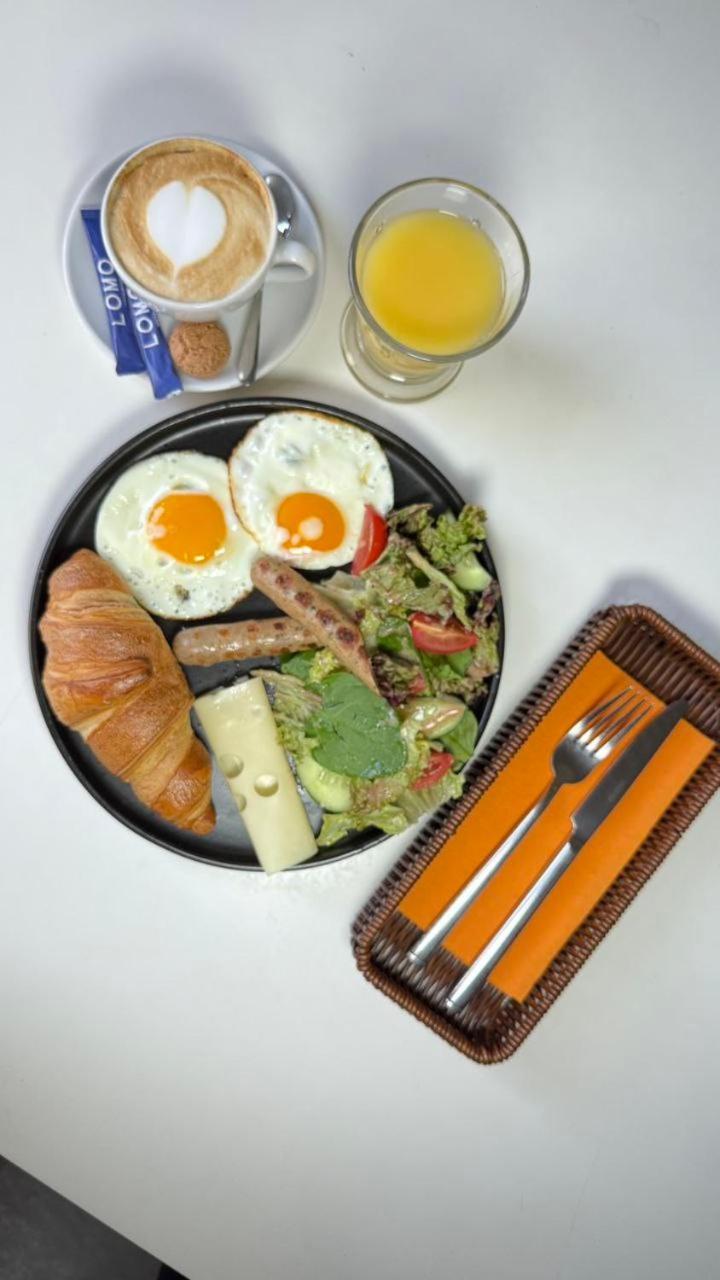 Lomo Hotel Umanʼ Eksteriør billede